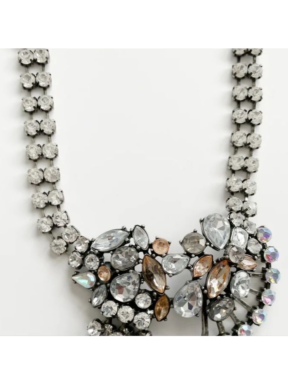 BANANA REPUBLIC ANTIQUE SILVER TONE CUT CRYSTAL 19"-21" NECKLACE NWT - Picture 5 of 8